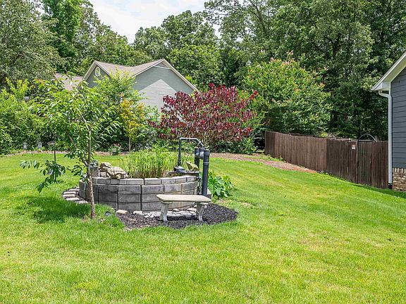 5th image of 501 Dogwood Forest Cir