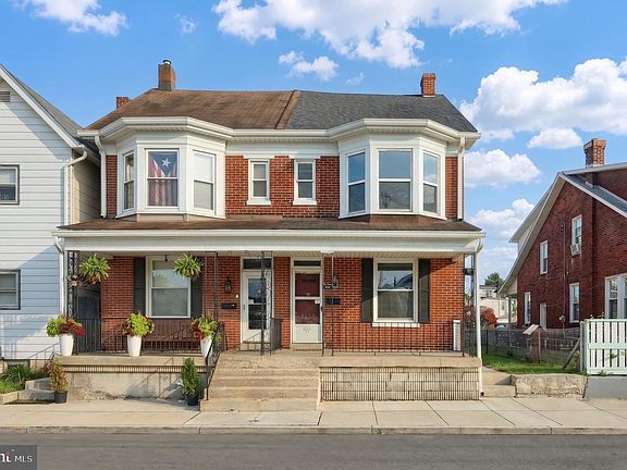 3rd image of 1504 Stanton St