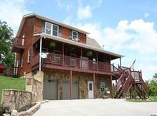 3424 Caywood Rd, Dandridge, TN 37725