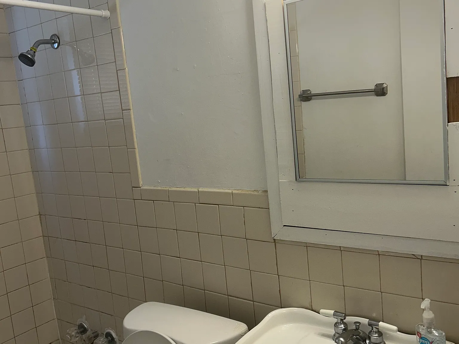4 bed, 1941 sqft, $1,500 — Photo 3