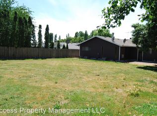 2012 N Main St, Newberg, OR 97132