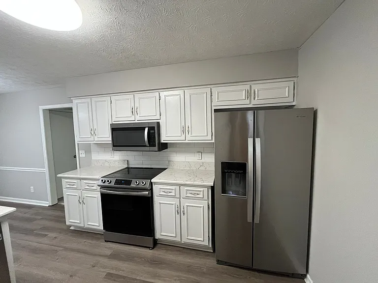 4310 Hart St — Photo 5