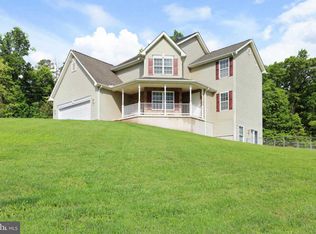 488 Hershel Ln, Hedgesville, WV 25427