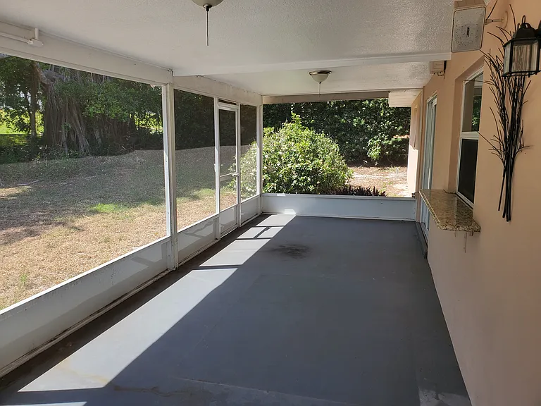 1257 NE Sago Dr — Photo 23