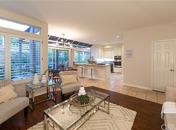4th image of 10520 Bruns Dr