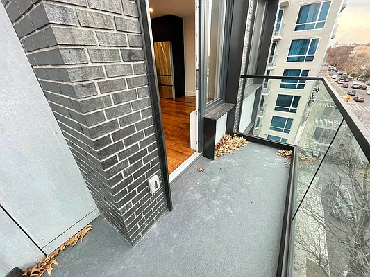 Rented by Tapiro Realty | media 3