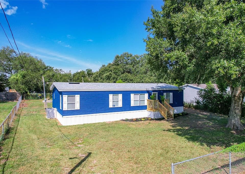 1st image of 305 CITRUS HIGHLANDS DRIVE W