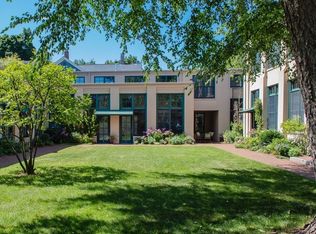 155 Brookline St APT 6, Cambridge, MA 02139