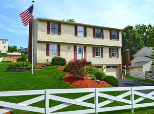 231 Dodd Dr, Washington, PA 15301