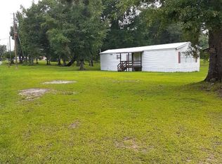 3042 Henderson Rd, Cottondale, FL 32431