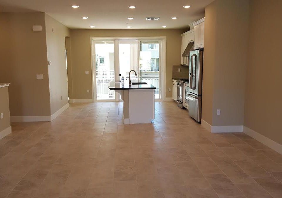 1st image of 5967 Golden Vista Dr