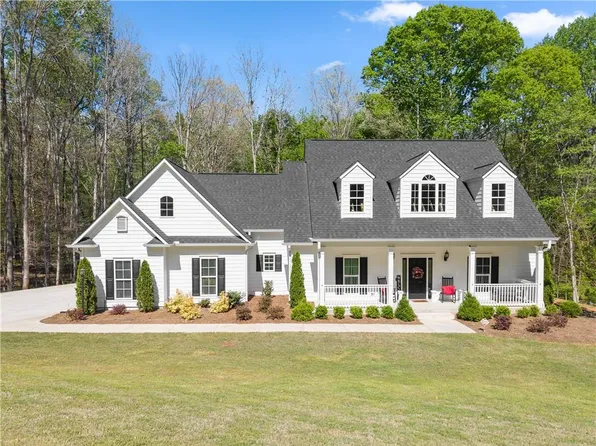 179 Prime Dr, Commerce, GA 30529