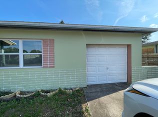 5860 46th Ave N, Kenneth City, FL 33709