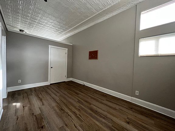 5th image of 1716 Hanfield St APT 1F