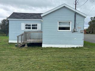 126 Shore Rd, Florence, NS B1Y1R3