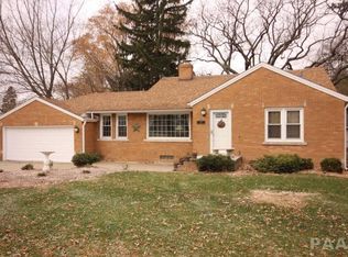 112 Linden Ave, Germantown Hills, IL 61548