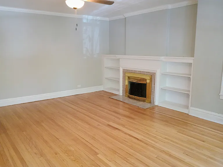 7444 N Damen Ave — Photo 11