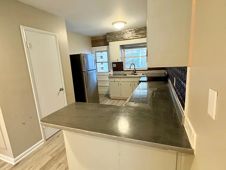 5407 N Suwanee Ave #B — Photo 10