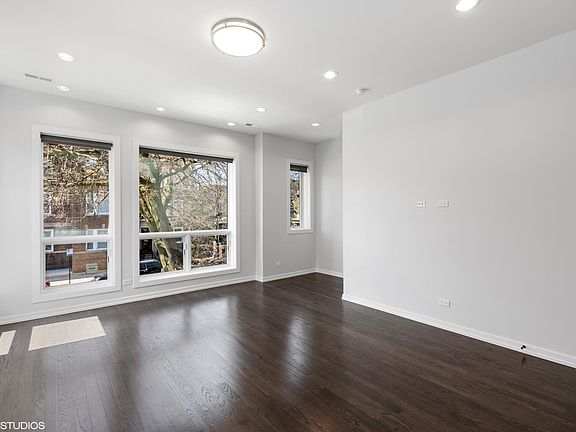 3rd image of 4943 S Saint Lawrence Ave #2
