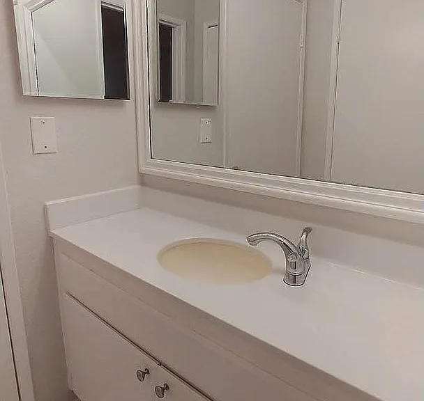 Five Star Suites — Photo 217
