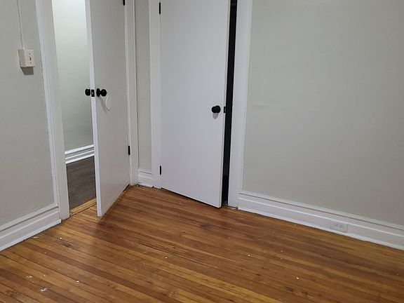 4th image of 10 Carnegie Ave APT 4
