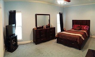 3rd image of 6012 Magnolia Pl E