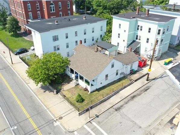 752 Social St, Woonsocket, RI 02895