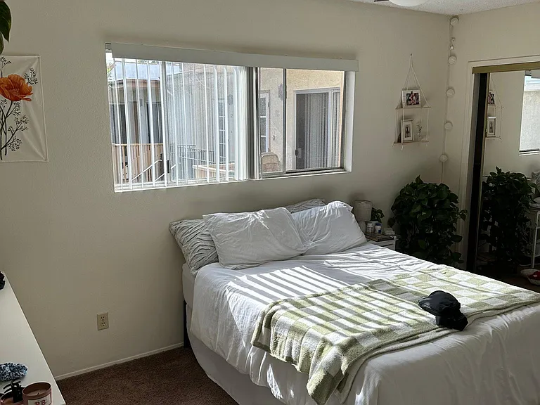 1321 Oliver Ave #9 — Photo 10