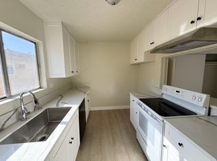 8733 Willis Ave APT 14, Panorama City, CA 91402
