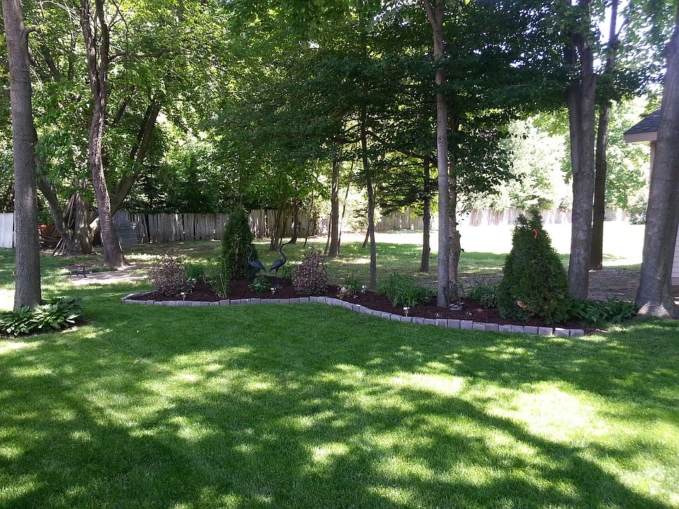 2nd image of 8206 Pickering Pl