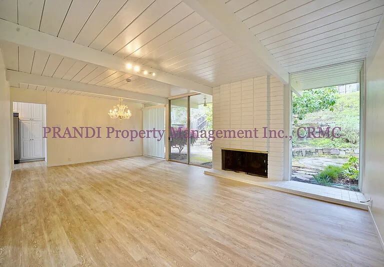 1309 Idylberry Rd — Photo 3