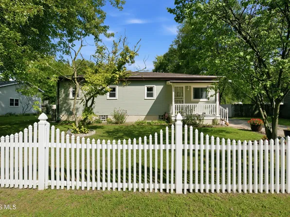 5732 Roan Rd, Sylvania, OH 43560