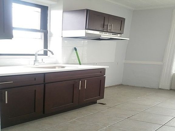 5th image of 134 Thomas S Boyland St APT 1