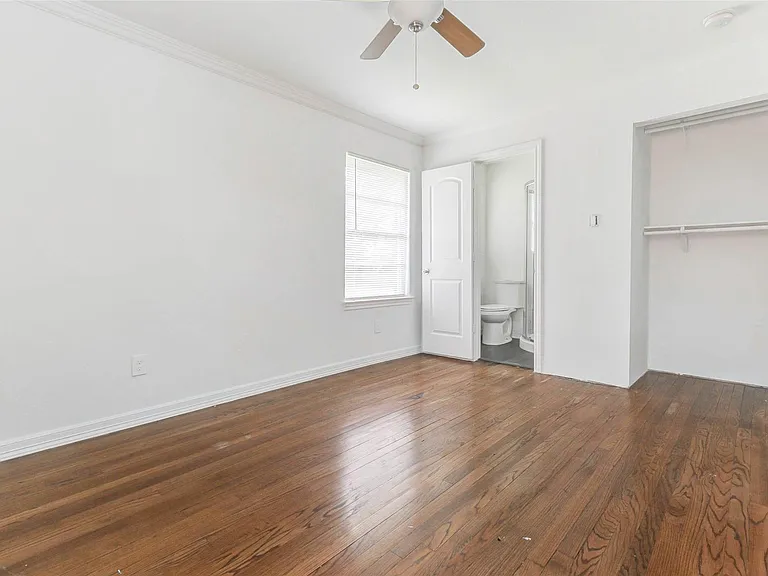 230 Bizerte St — Photo 26
