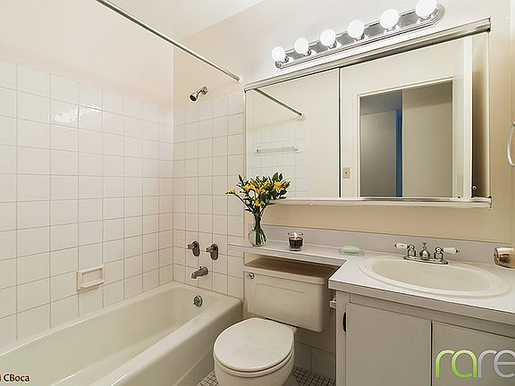 3rd image of 1781 1st Ave #22L