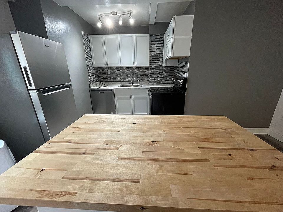 1st image of 11720 Edgewater Dr APT 404