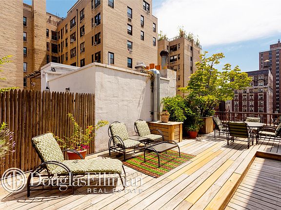 3rd image of 257-259 W 93rd St