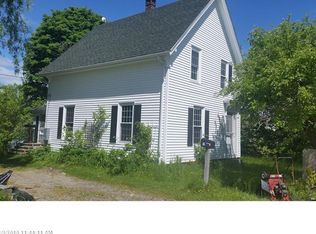 12 Field St, Rockland, ME 04841