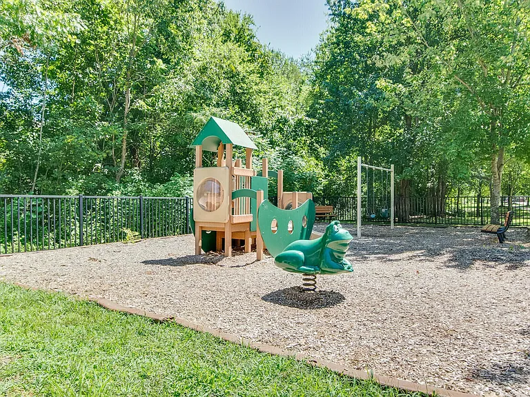 8335 Saint Danasus Dr — Photo 42