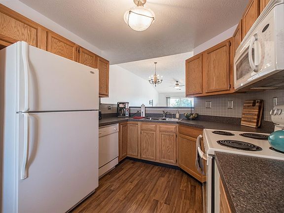 4th image of 507 Heritage Green Dr #1-302
