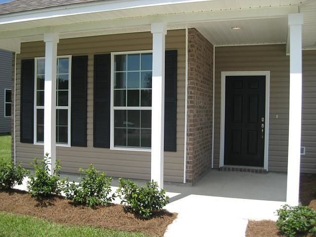 2nd image of 763 Solomon Dr