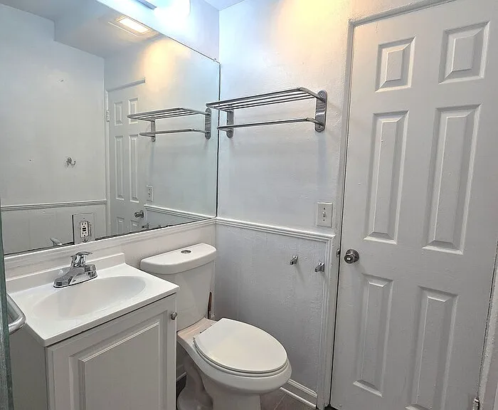 919 Columbia Ave — Photo 18