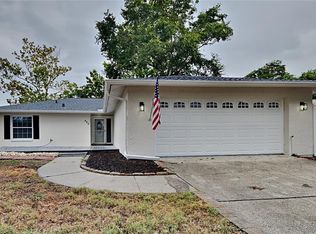 693 16th Way, Palm Harbor, FL 34683