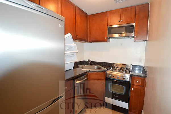 Rented by City Stop Realty | media 17