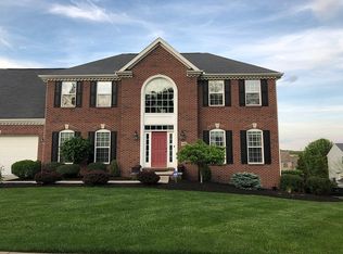 136 Brighton Ln, Mars, PA 16046
