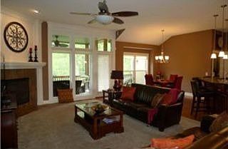 4th image of 1650 Bernadine Dr