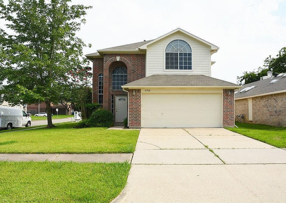 1st image of 3707 Villa Glen Dr