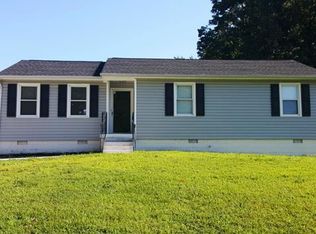 5632 Heatherhill Dr, North Chesterfield, VA 23234