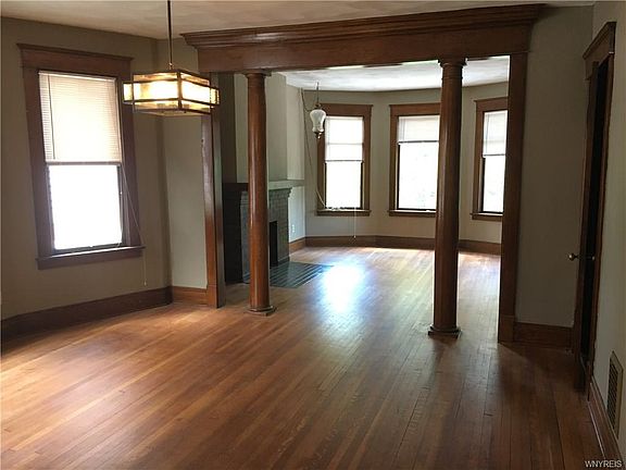 2nd image of 264 Jersey St