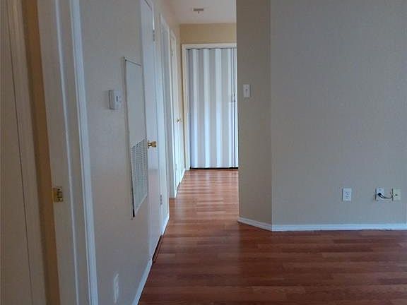 2nd image of 726 Schmitz Ave APT 4